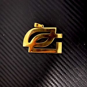 18K Gold OpTic Gaming Pendant w/Chain